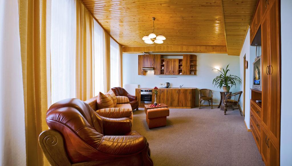 Hotel Oberig Morszyn Pokój zdjęcie